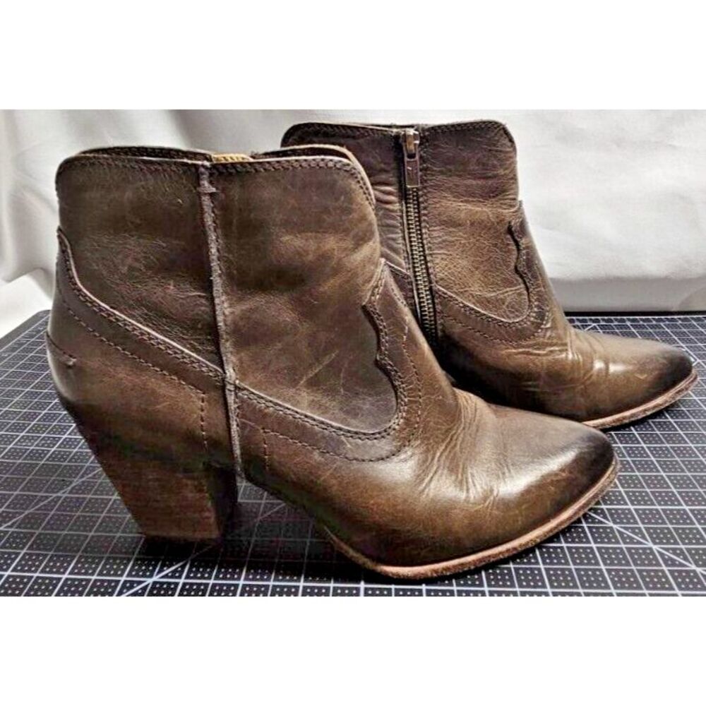 Frye Renee Seam zipper women Slate western leather ankle boots Sz 8.5 brown